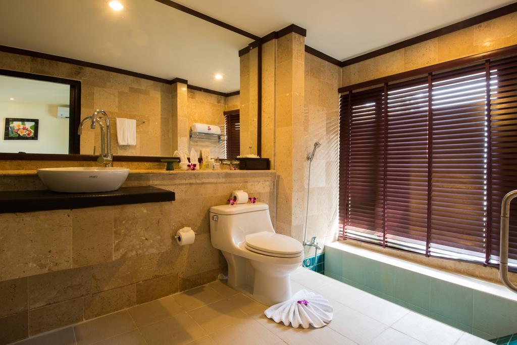 Chambre Double ou Lits Jumeaux de Luxe avec Piscine Spa - Vue sur Mer
