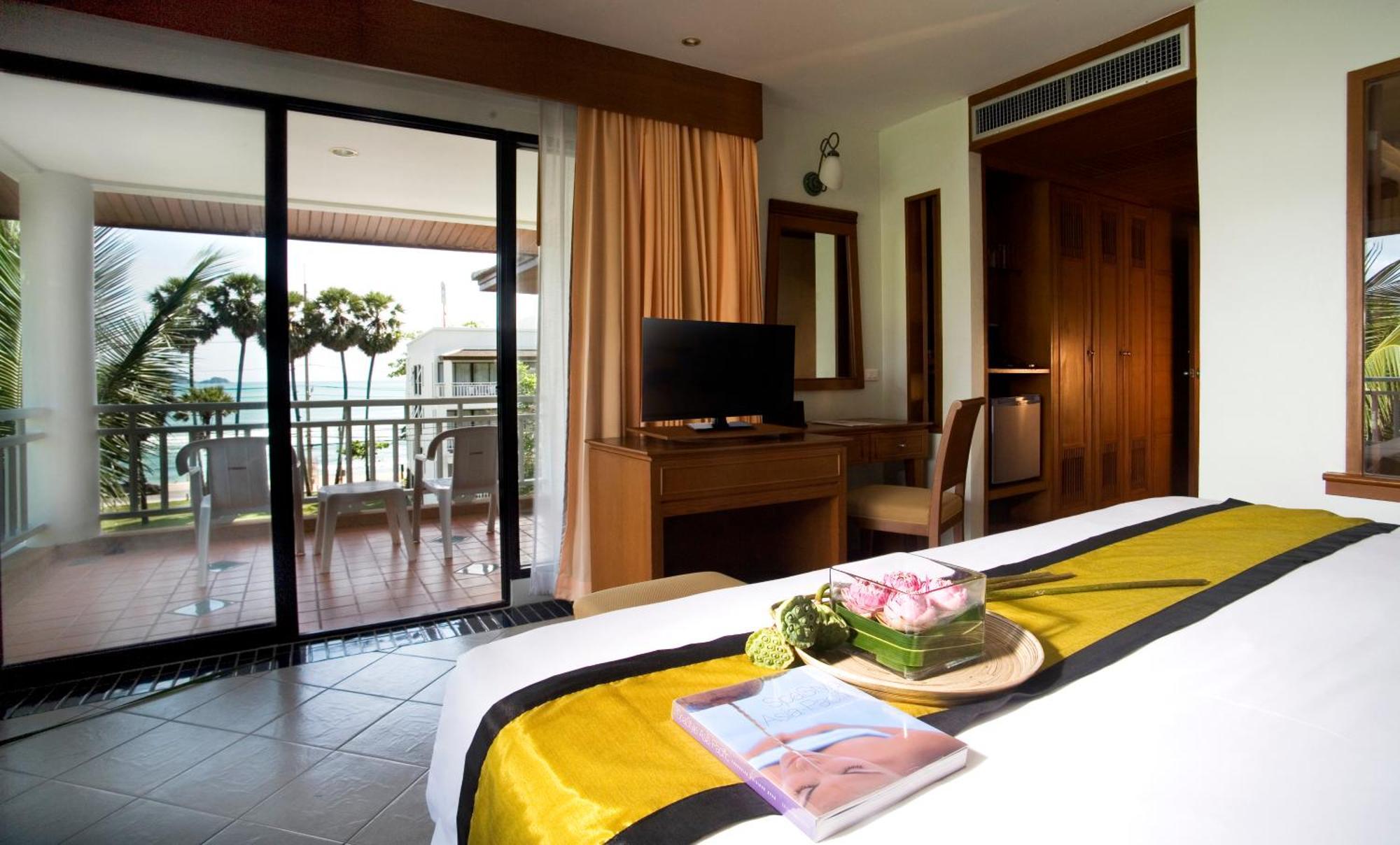 Deluxe Double or Twin Room with Sea View