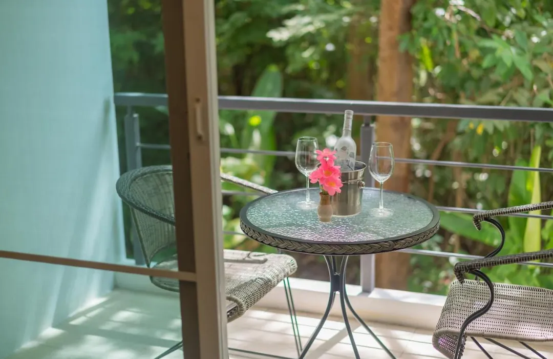 Hill Side Karon Kata Beach Condo-1