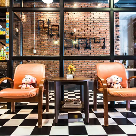 Na Siam Guesthouse-2